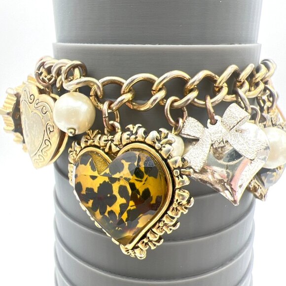 Betsy Johnson Charm Bracelet Heart Lockets Faux Pearls Bows Leopard Designs - Picture 3 of 11